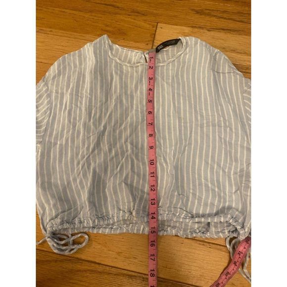 Zara, women's blue striped short sleeve cropped shirt with side ties size small - Picture 8 of 8